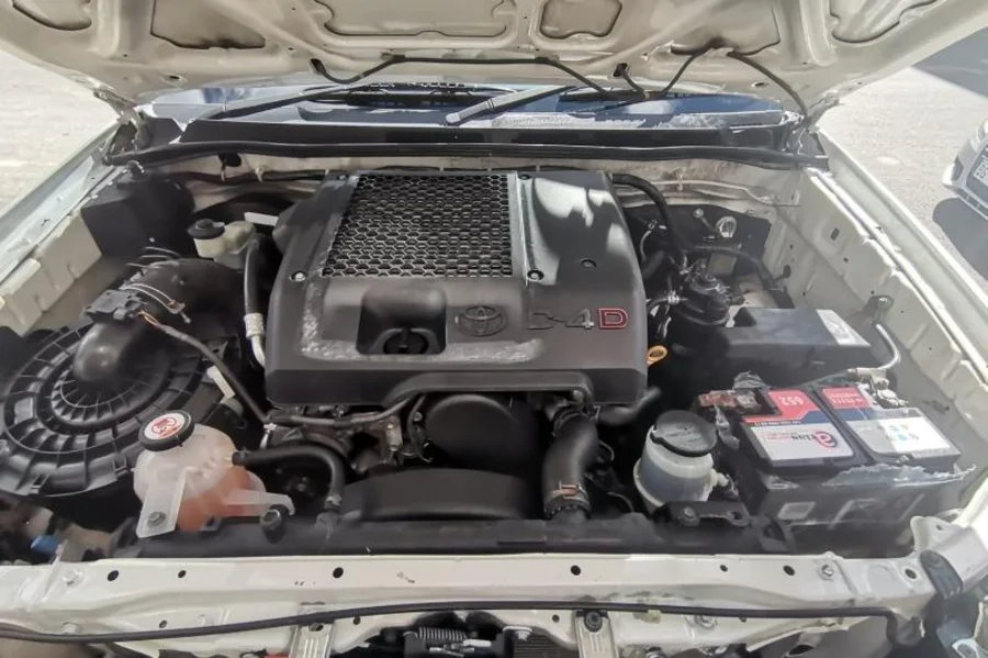 Used  2011 Toyota Hilux 3.0D-4D 4x4 Raider Dakar edition - Ben Auto