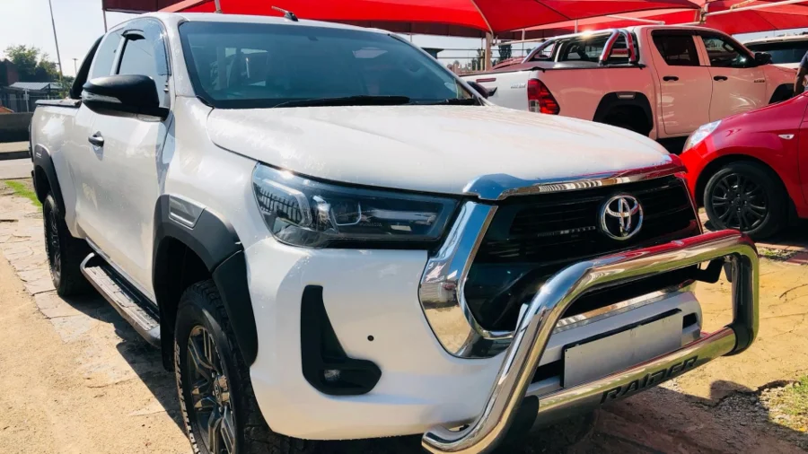 Used 2022 Toyota Hilux 2.4GD-6 Xtra cab Raider manual - SG Cars Used 2022 Toyota Hilux 2.4GD-6 Xtra cab Raider manual - SG Cars