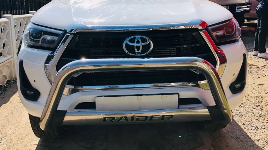 Used 2022 Toyota Hilux 2.4GD-6 Xtra cab Raider manual - SG Cars Used 2022 Toyota Hilux 2.4GD-6 Xtra cab Raider manual - SG Cars
