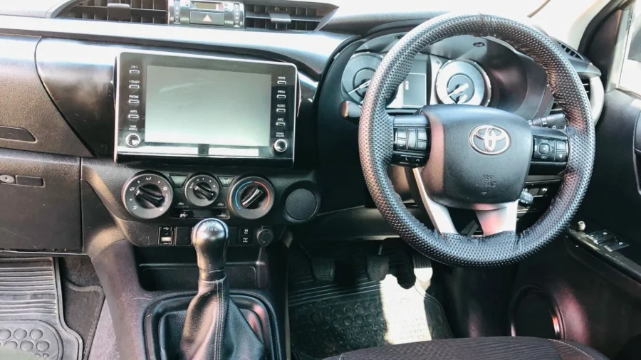 Used 2022 Toyota Hilux 2.4GD-6 Xtra cab Raider manual - SG Cars Used 2022 Toyota Hilux 2.4GD-6 Xtra cab Raider manual - SG Cars