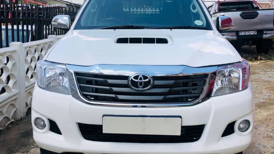 Used  2014 Toyota Hilux 3.0D-4D double cab Raider Legend 45 - SG Cars
