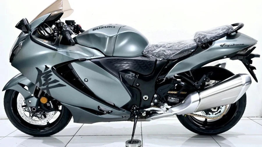 NEW 2025 Suzuki GSX1300R - JMD Motorcycles NEW 2025 Suzuki GSX1300R - JMD Motorcycles