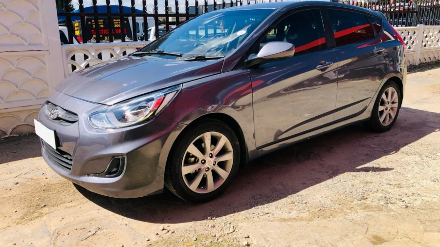 Used 2016 Hyundai Accent hatch 1.6 Fluid - SG Cars Used 2016 Hyundai Accent hatch 1.6 Fluid - SG Cars