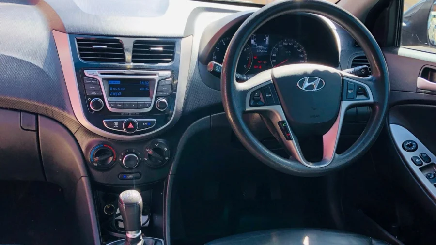 Used 2016 Hyundai Accent hatch 1.6 Fluid - SG Cars Used 2016 Hyundai Accent hatch 1.6 Fluid - SG Cars