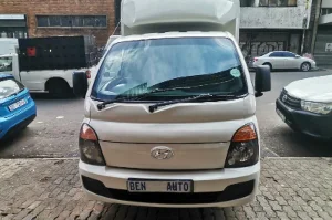 Used  2006 Hyundai H-100 Bakkie 2.6D deck