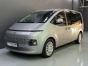 Used  2023 Hyundai Staria 2.2D Multicab