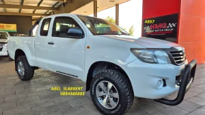 Used  2015 Toyota Hilux 2.5D-4D Xtra cab SRX