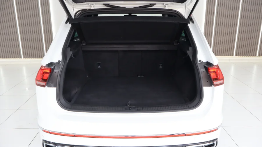 Used 2022 VW Tiguan 1.4TSI R-Line - Golden Era Motors Used 2022 VW Tiguan 1.4TSI R-Line - Golden Era Motors