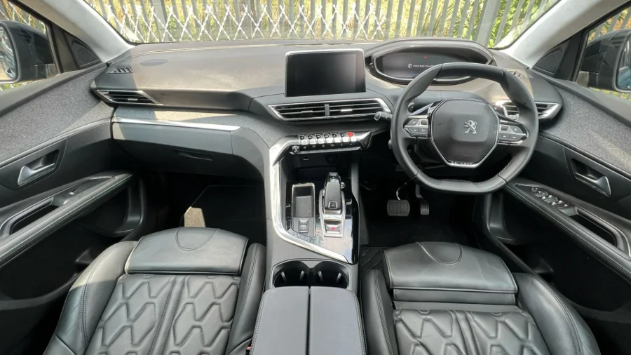 Used 2022 Peugeot 3008 1.6T Allure - THE GLEN CARZ Used 2022 Peugeot 3008 1.6T Allure - THE GLEN CARZ