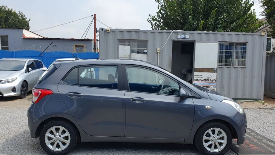 Used  2015 Hyundai Grand i10 1.2 Fluid hatch manual - Nolly Motors