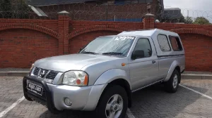Used  2005 Nissan Hardbody 2.4 16V Hi-Rider SE