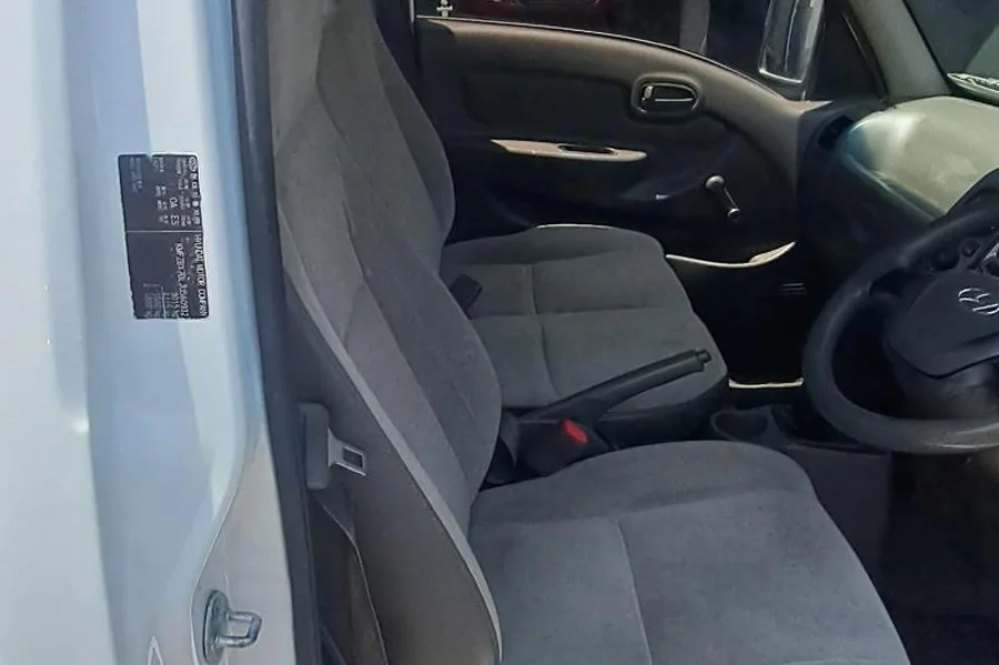 Used  2015 Hyundai H-100 Bakkie 2.6D deck (aircon) - Uptown Cars