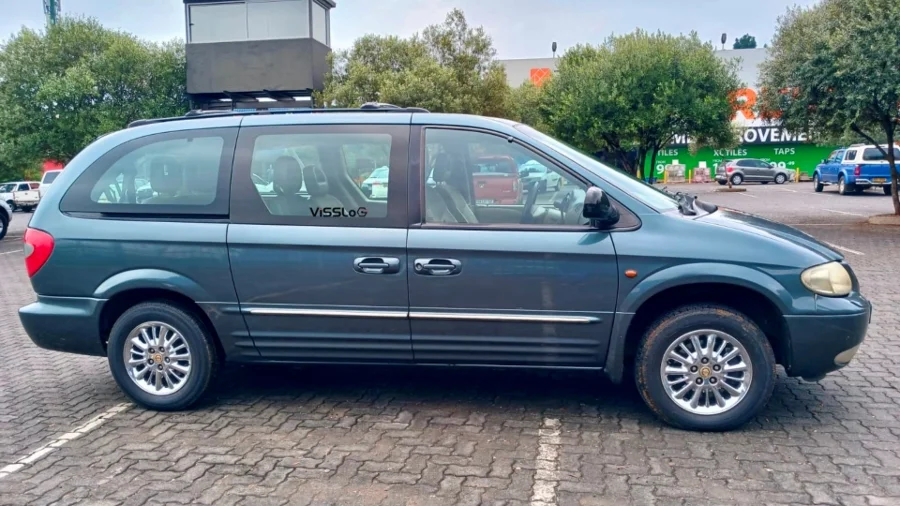 Used  2002 Chrysler Grand Voyager 3.8 Limited - Visslog