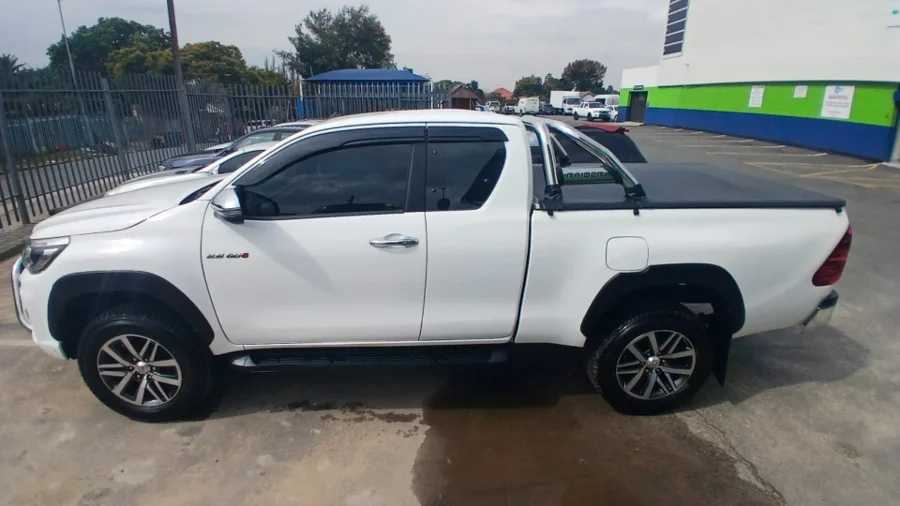 Used 2018 Toyota Hilux 2.8GD-6 Xtra cab Raider Dakar - Carbase Auto