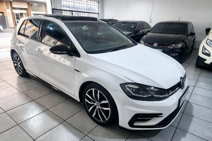 Used  2017 VW Golf 1.4TSI Comfortline R-Line - Dee Cars