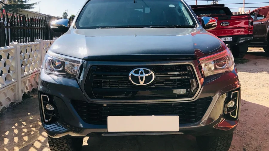 Used  2018 Toyota Hilux 2.8GD-6 double cab Raider Dakar auto - SG Cars
