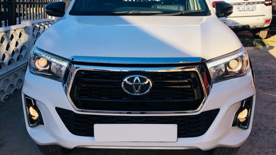 Used 2019 Toyota Hilux 2.8GD-6 double cab 4x4 Raider auto - SG Cars Used 2019 Toyota Hilux 2.8GD-6 double cab 4x4 Raider auto - SG Cars