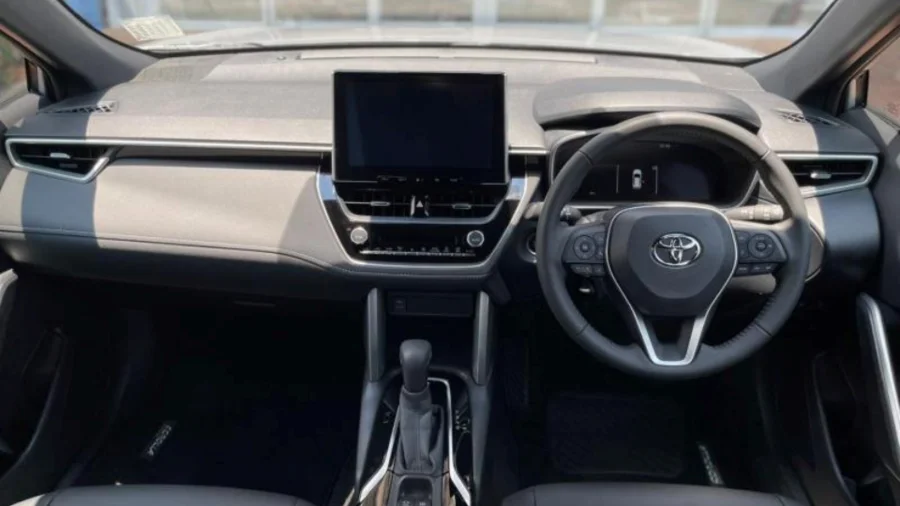 New 2025 Toyota Corolla Cross 1.8 XR - Halfway Toyota Honeydew New 2025 Toyota Corolla Cross 1.8 XR - Halfway Toyota Honeydew