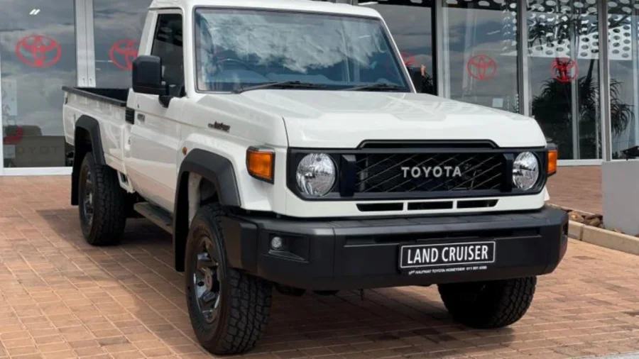 New 2025 Toyota Land Cruiser 100 79 2.8 GD-6 Single Cab - Halfway Toyota Honeydew New 2025 Toyota Land Cruiser 100 79 2.8 GD-6 Single Cab - Halfway Toyota Honeydew
