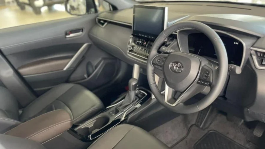 New 2025 Toyota Corolla Cross 1.8 XS - Halfway Toyota Honeydew New 2025 Toyota Corolla Cross 1.8 XS - Halfway Toyota Honeydew