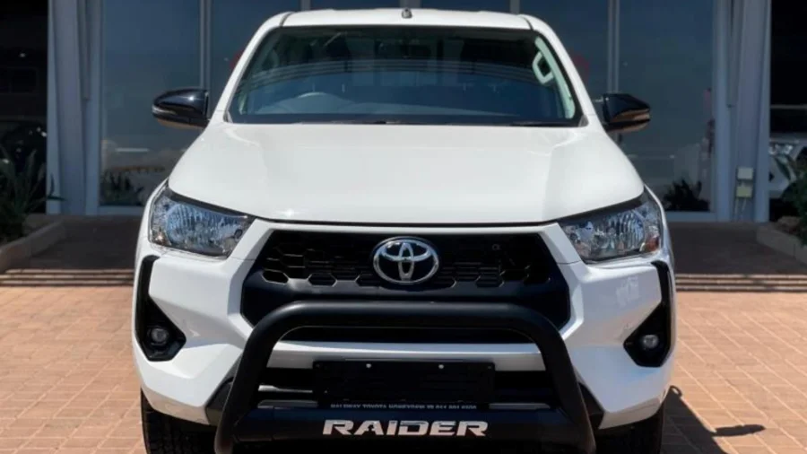 New 2025 Toyota Hilux 2.4GD-6 double cab Raider auto - Halfway Toyota Honeydew New 2025 Toyota Hilux 2.4GD-6 double cab Raider auto - Halfway Toyota Honeydew