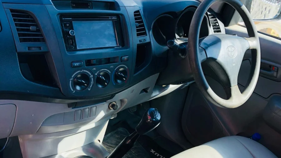 Used  2008 Toyota Hilux 2.5D-4D S - SG Cars