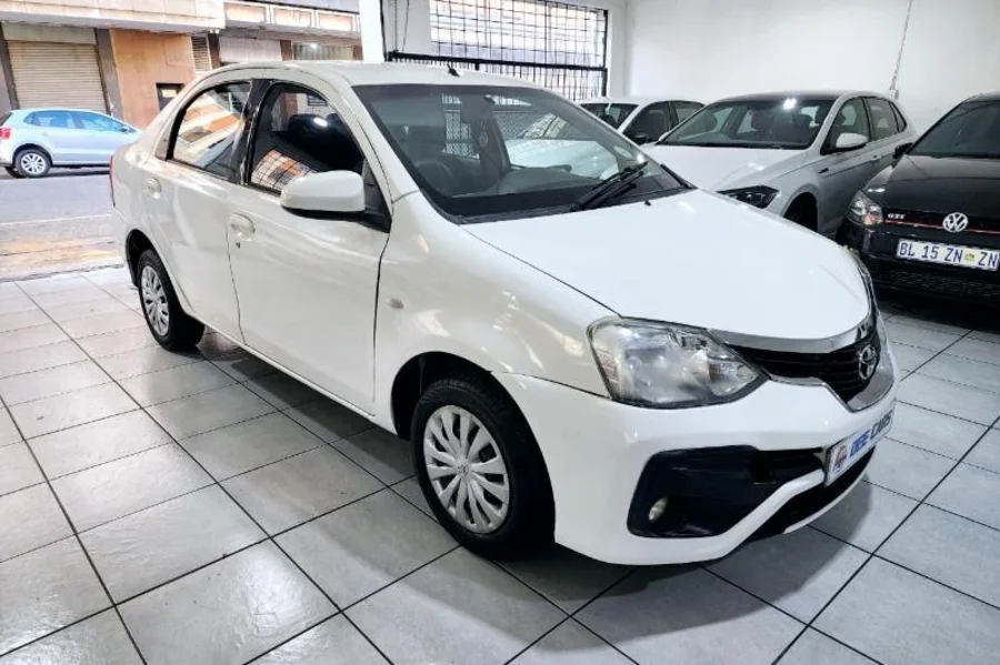 Used 2016 Toyota Etios sedan 1.5 Sprint - Dee Cars Used 2016 Toyota Etios sedan 1.5 Sprint - Dee Cars