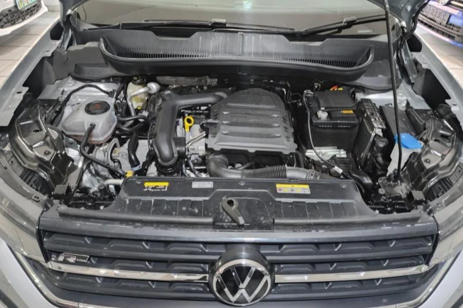 Used  2022 VW T-Cross 1.5TSI 110kW R-Line - Dee Cars