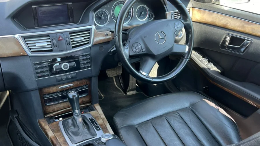 Used 2010 Mercedes-Benz E-Class E250 Avantgarde - THE GLEN CARZ Used 2010 Mercedes-Benz E-Class E250 Avantgarde - THE GLEN CARZ