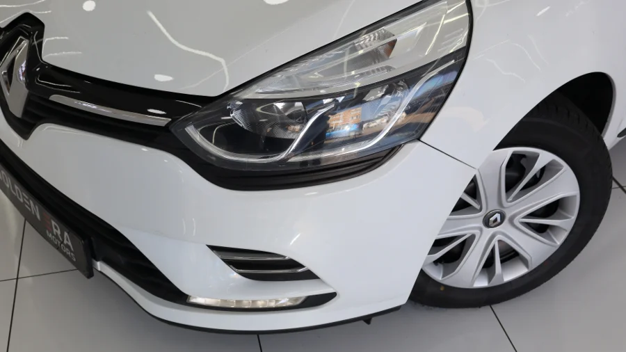 Used 2020 Renault Clio 66kW turbo Authentique - Golden Era Motors Used 2020 Renault Clio 66kW turbo Authentique - Golden Era Motors
