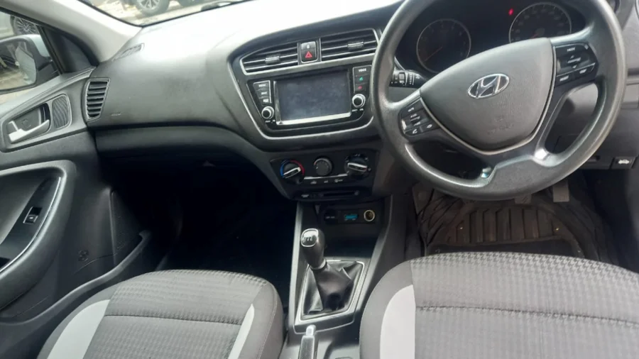 Used  2020 Hyundai i20 1.2 Fluid - Carmart Auto Dealer