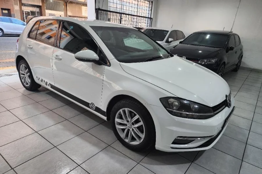 Used 2017 VW Golf 1.4TSI Comfortline - GAPP Motors Used 2017 VW Golf 1.4TSI Comfortline - GAPP Motors