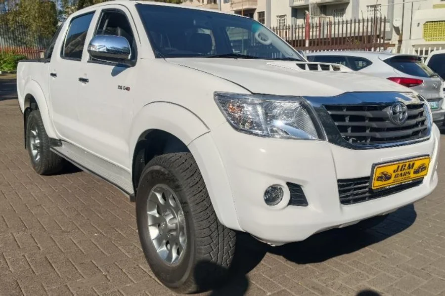 Used  2014 Toyota Hilux 3.0D-4D double cab 4x4 Raider Dakar edition auto - JCM Motors