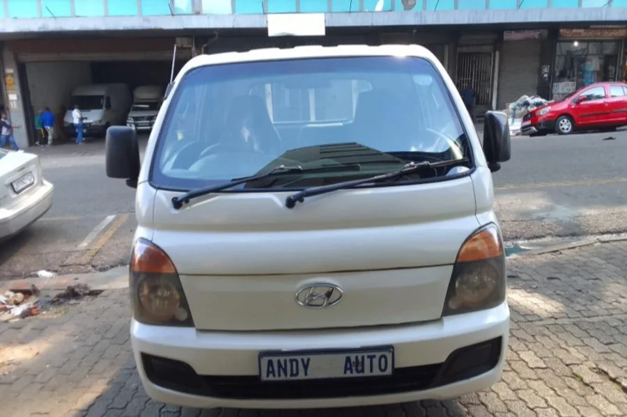 Used  2013 Hyundai H-100 Bakkie 2.6D tipper (aircon) - Andy Auto