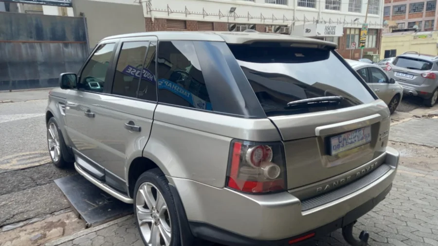 Used 2011 Land Rover Range Rover Sport SVR - Carmart Auto Dealer Used 2011 Land Rover Range Rover Sport SVR - Carmart Auto Dealer