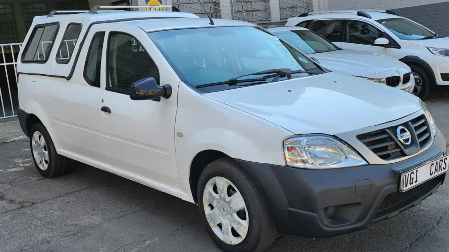 Used  2016 Nissan NP200 1.6i safety pack - Venture Giant Investment