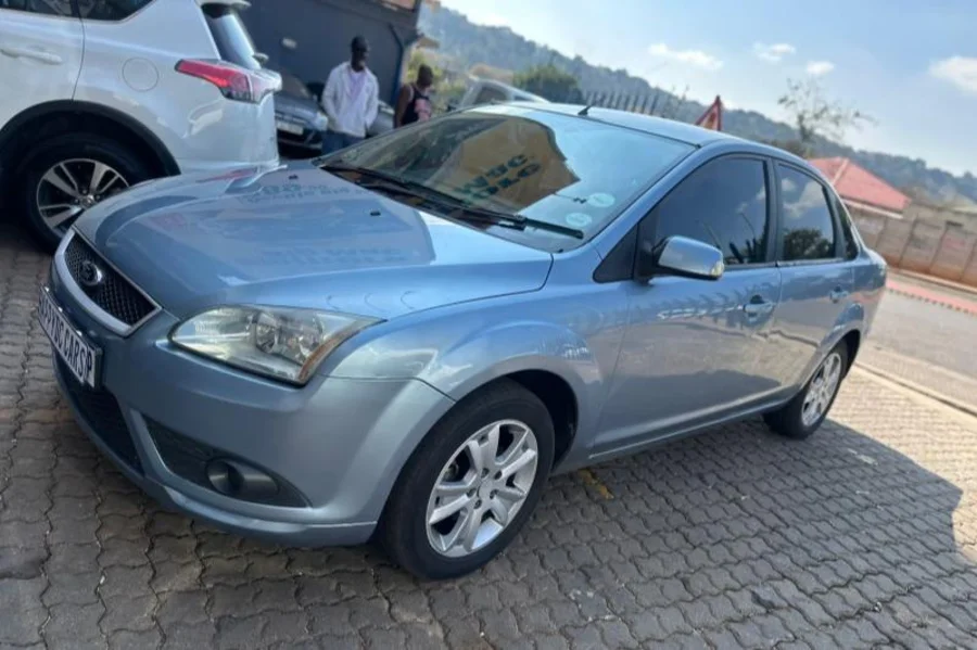 Used  2008 Ford Focus 2.0 sedan Trend auto - Happy DC Motors