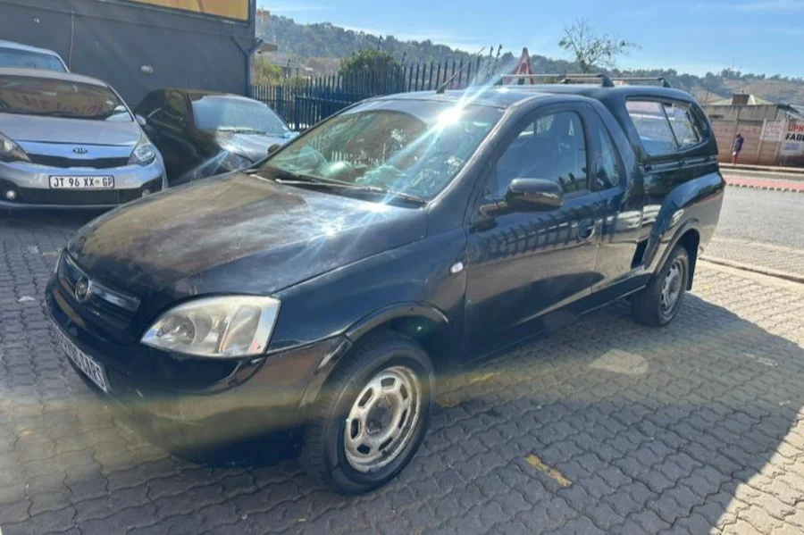 Used  2010 Opel Corsa Utility 1.4 - Happy DC Motors