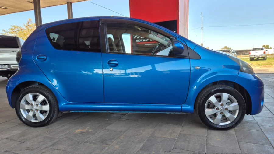 Used 2014 Toyota Aygo 1.0 - Highway Motors Used 2014 Toyota Aygo 1.0 - Highway Motors
