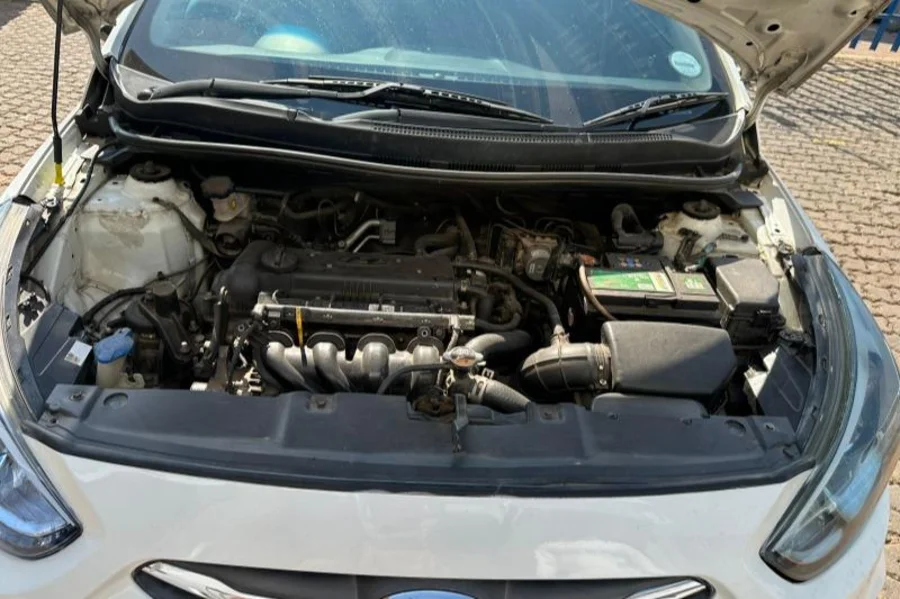 Used  2016 Hyundai Accent hatch 1.6 Fluid - Happy DC Motors