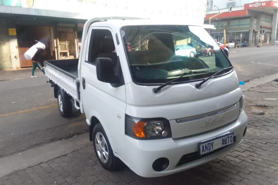 Used 2023 JAC X200 2.8TDi 68kW 1.5-ton single cab dropside - Andy Auto Used 2023 JAC X200 2.8TDi 68kW 1.5-ton single cab dropside - Andy Auto