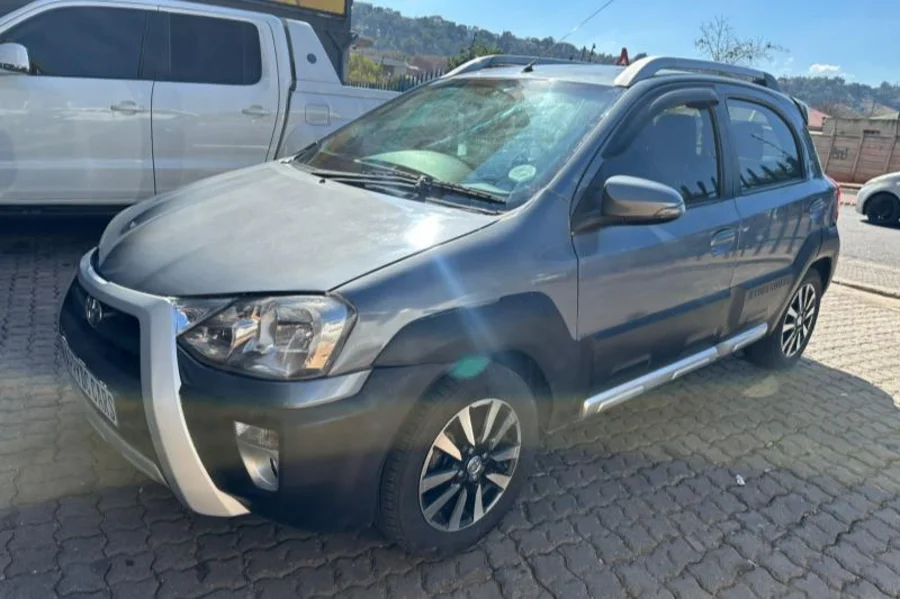 Used 2015 Toyota Etios Cross 1.5 Xs - Happy DC Motors