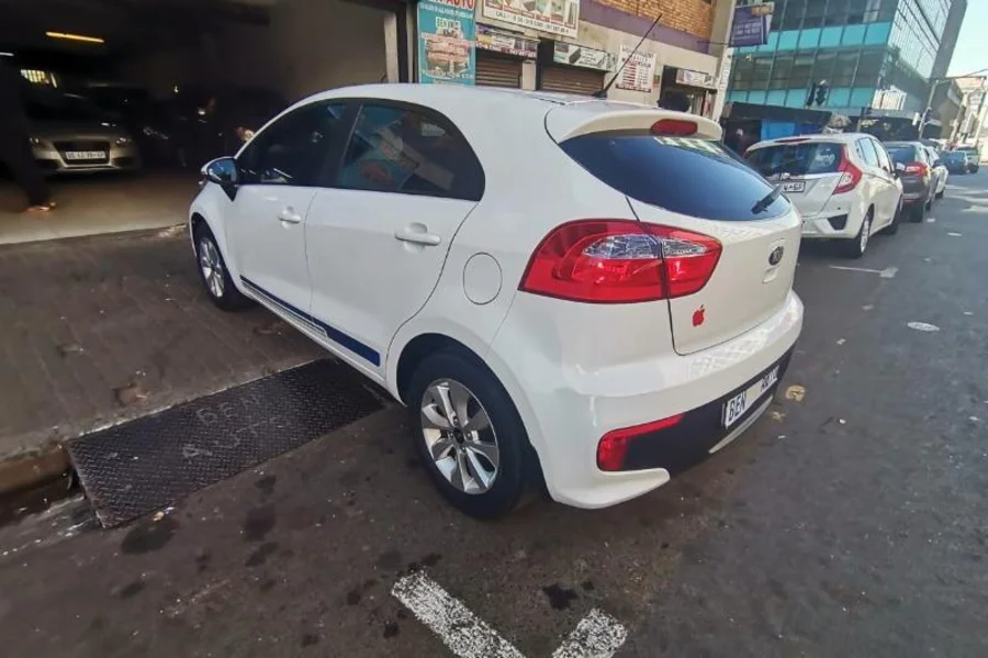 Used  2015 Kia Rio 1.4 5-door - Ben Auto