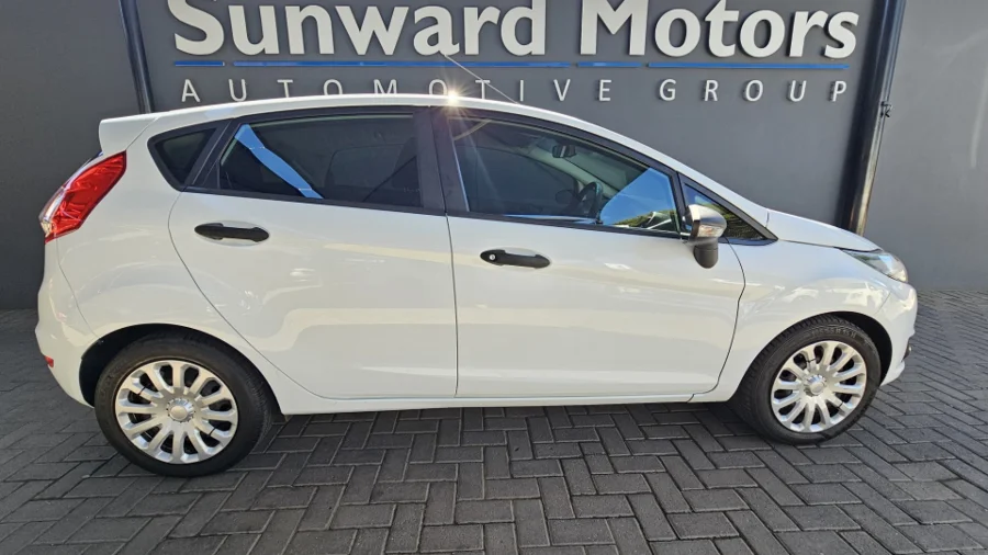 Used  2015 Ford Fiesta 5-door 1.0T Ambiente auto - Sunward Motors
