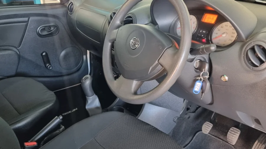 Used  2022 Nissan NP200 1.6i Stealth - Arnold Motors CC