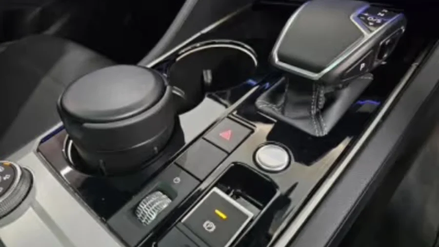 Demo 2025 VW Touareg V6 TDI Executive R-Line - McCarthy VW Menlyn Demo 2025 VW Touareg V6 TDI Executive R-Line - McCarthy VW Menlyn