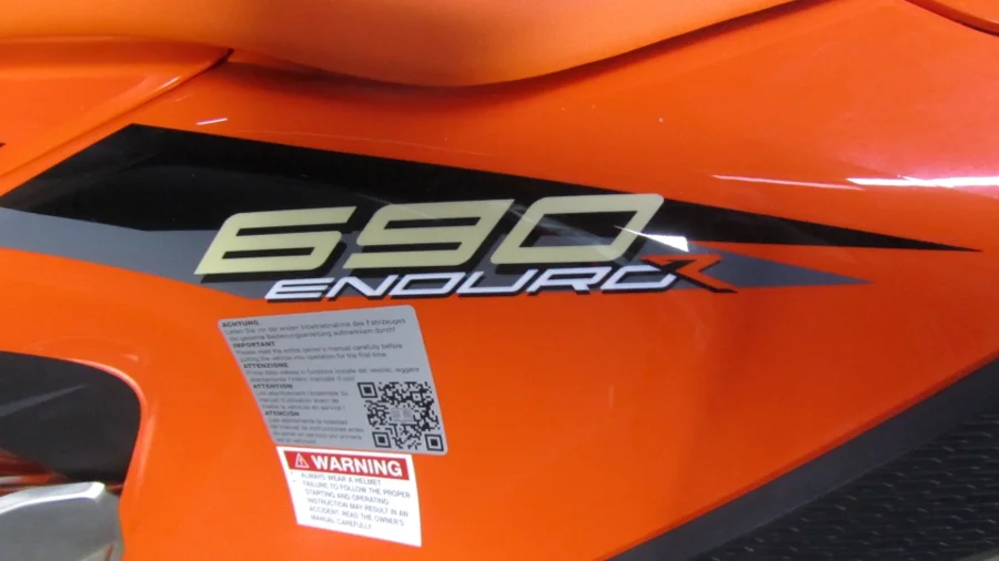 New 2023 KTM 690 Enduro R - FAST KTM New 2023 KTM 690 Enduro R - FAST KTM