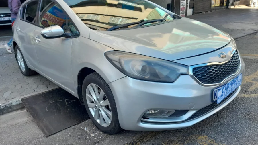 Used 2015 Kia Cerato 1.6 EX 4-door - Carmart Auto Dealer Used 2015 Kia Cerato 1.6 EX 4-door - Carmart Auto Dealer