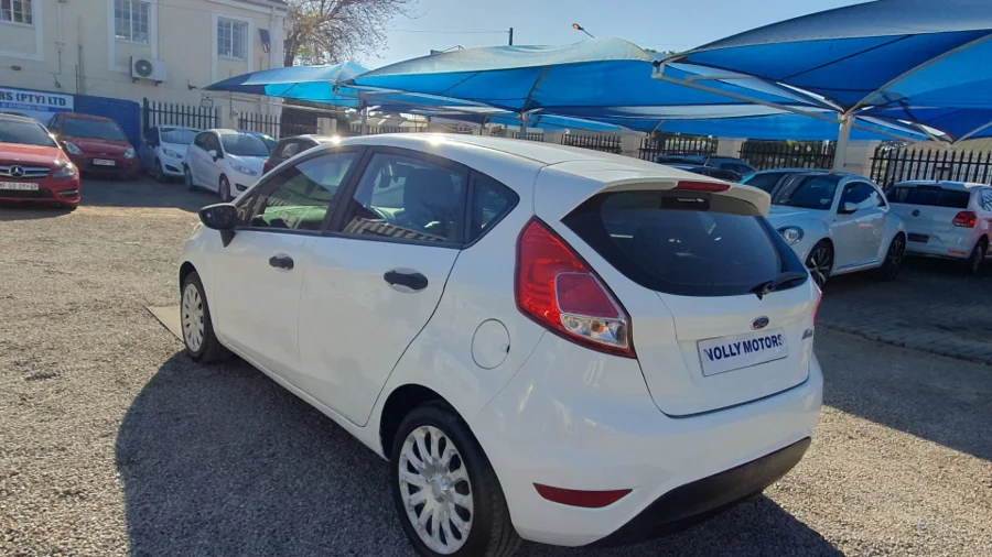 Used  2014 Ford Fiesta 5-door 1.4 Ambiente - Nolly Motors