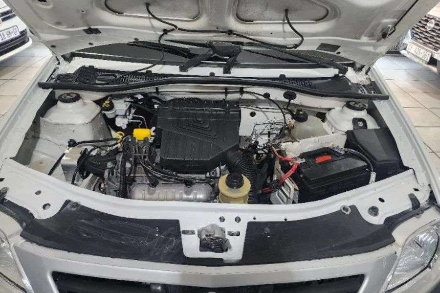 Used  2022 Nissan NP200 1.6i Stealth - GAPP Motors